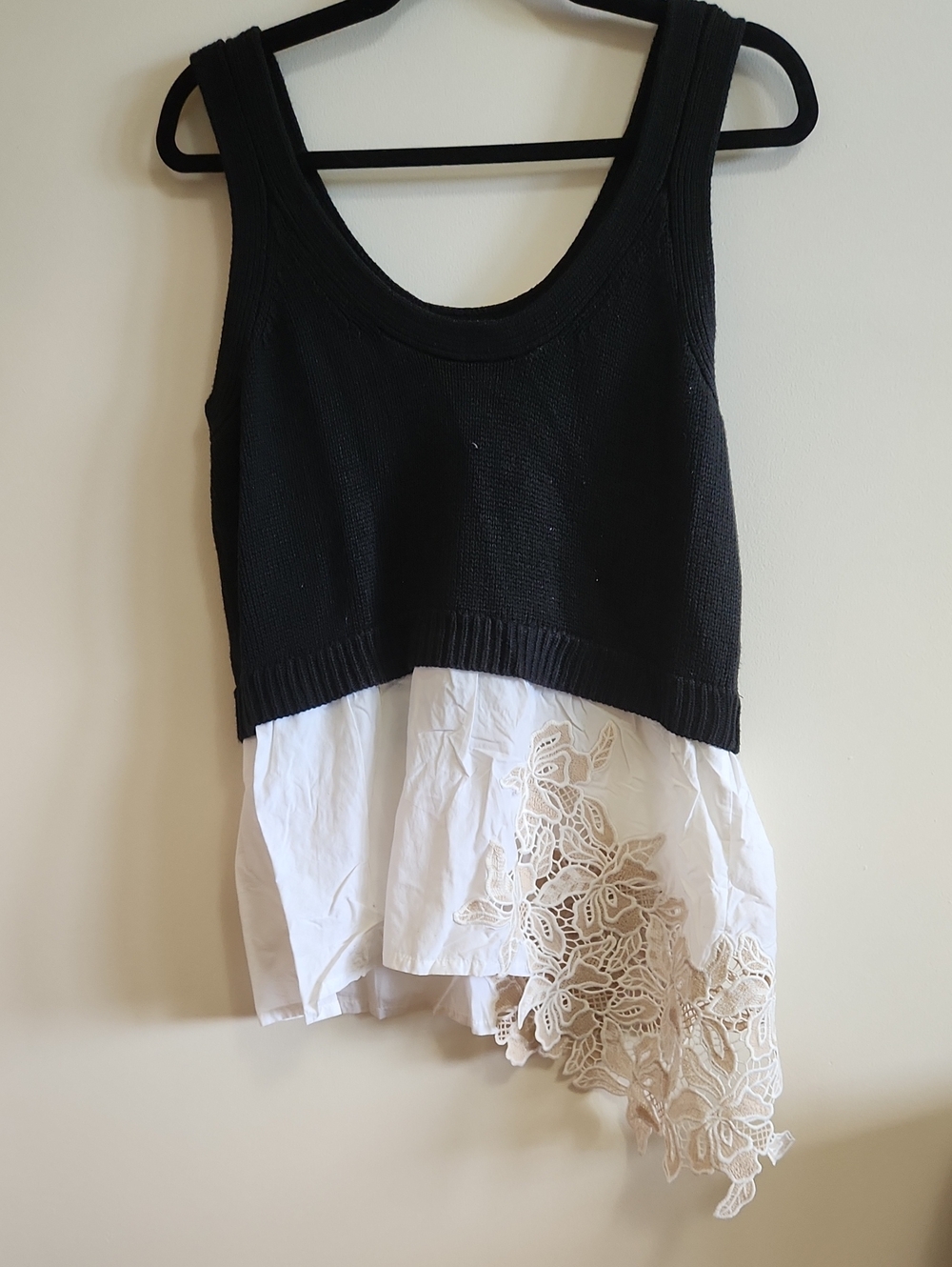 VENUS Black Knit Tank with White Lace Hem